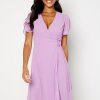 H T Bubbleroom Occasion Morsiusneitojen Mekot Lyhyet | Grienne Wrap Midi Dress