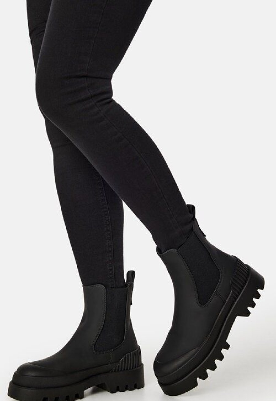 Keng T ONLY | Buzz-2 Pu Boot