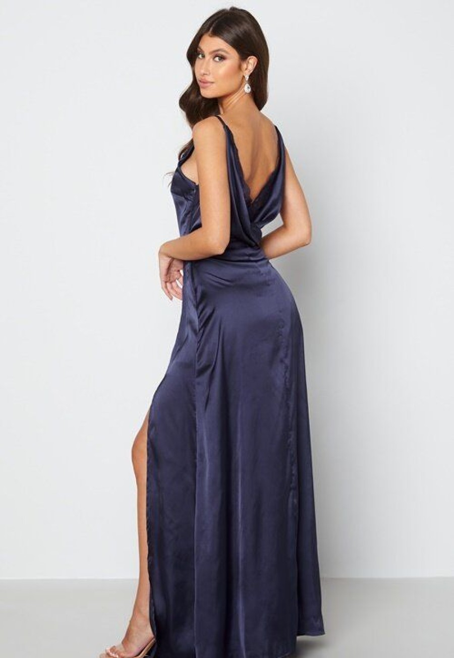 H T Bubbleroom Occasion Morsiusneitojen Mekot | Laylani Satin Gown