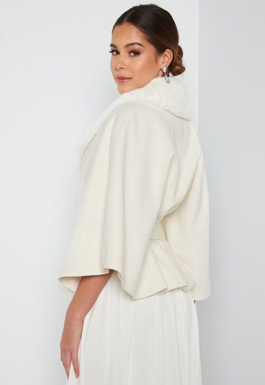 Takit Bubbleroom Occasion | Cornelia Wedding Cape