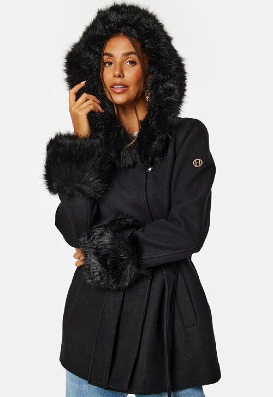 Takit Hollies | Olivia Coat