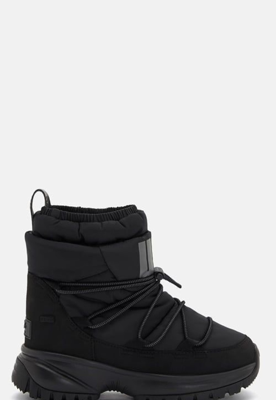 Keng T UGG | Yose Puffer Mid