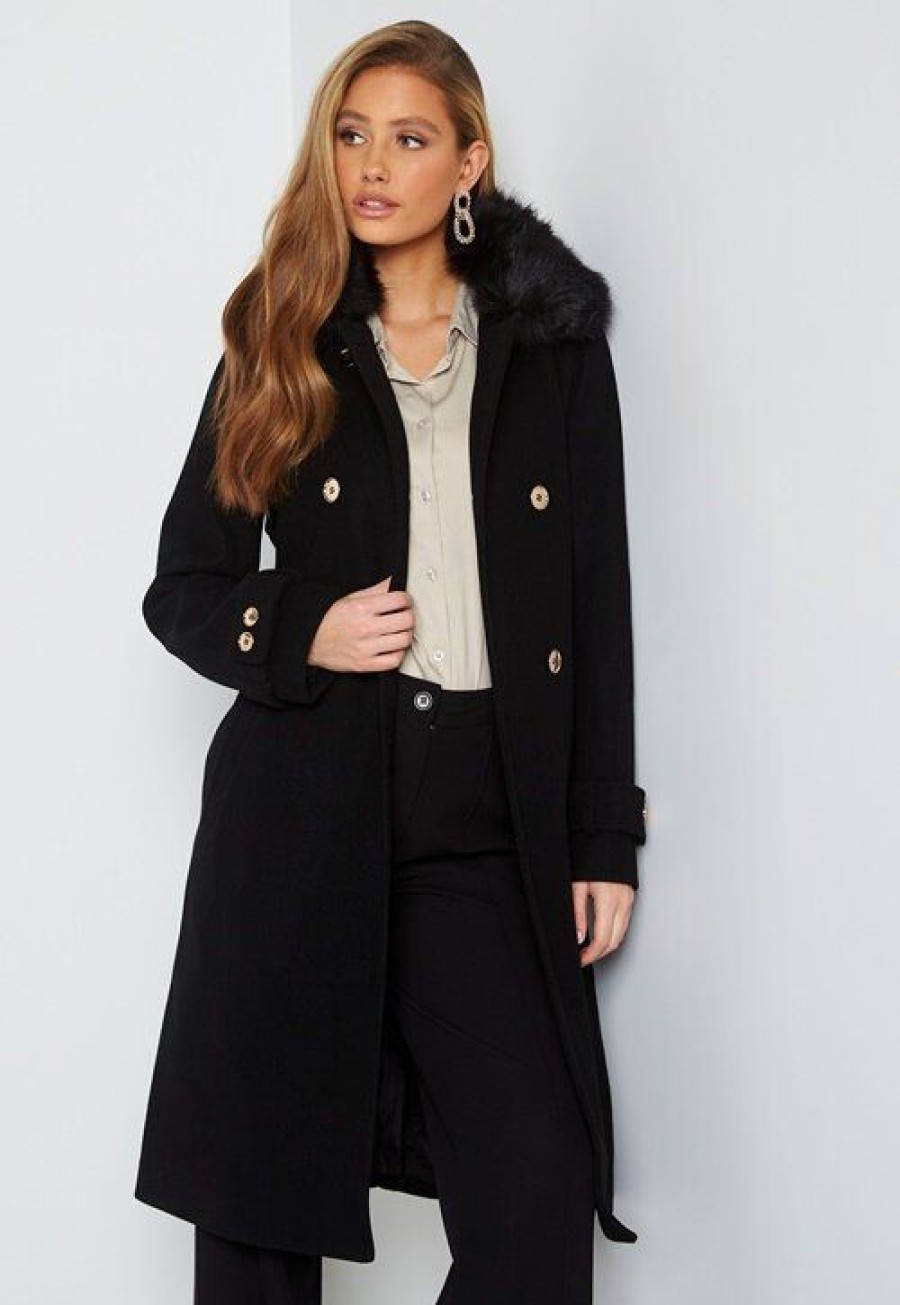 Takit Hollies | Margo Coat