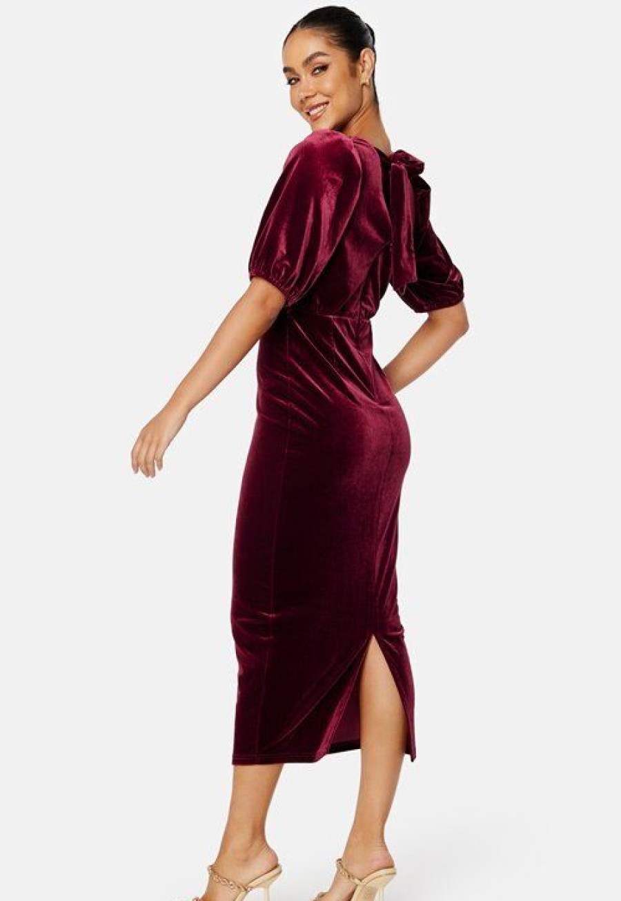 Joulu Happy Holly Joulumekot | Irse Velvet Midi Dress