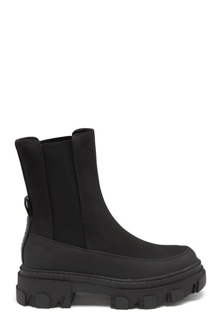 Keng T ONLY | Tola Chunky Boots