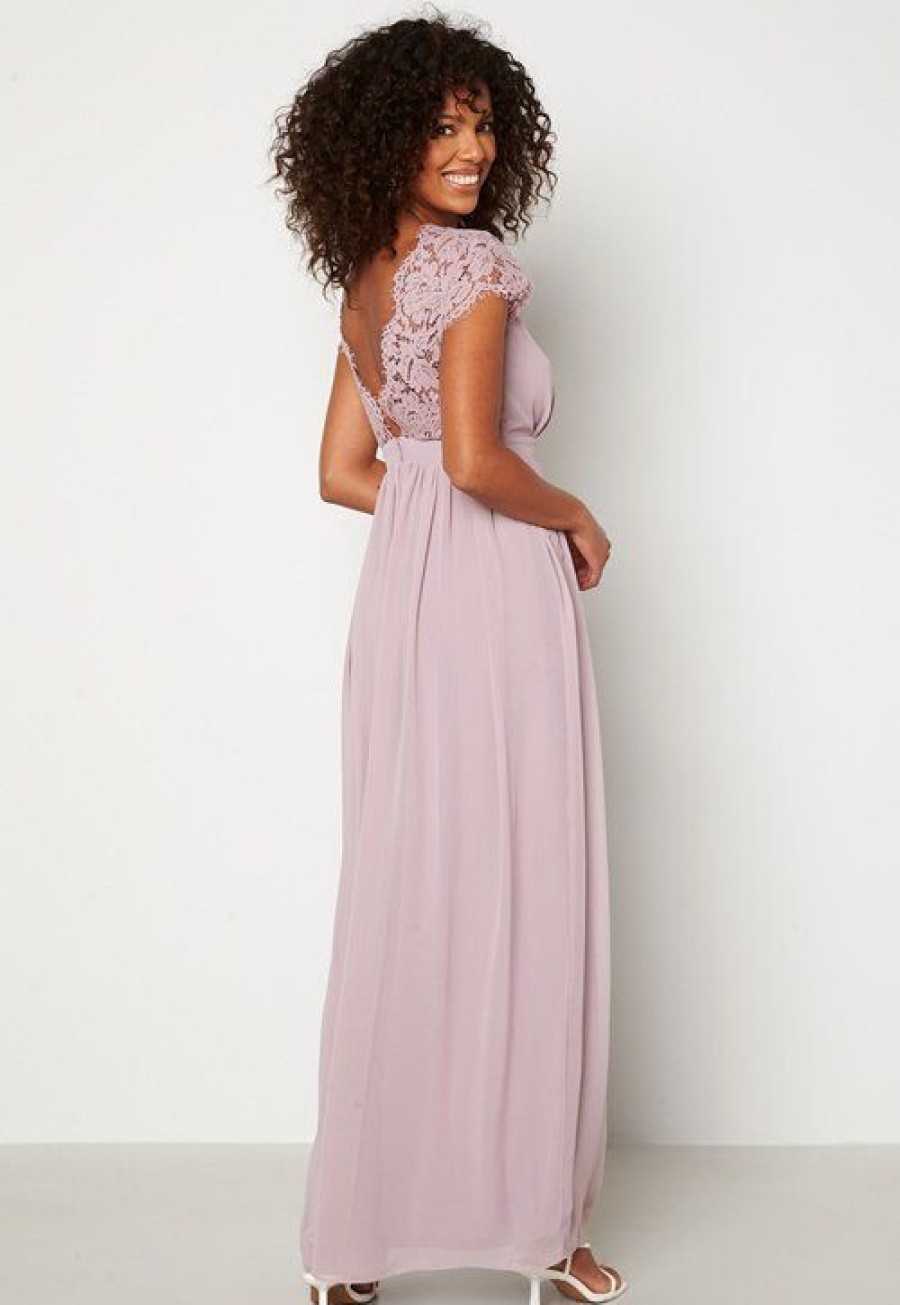 H T Bubbleroom Occasion Morsiusneitojen Mekot | Camellia Chiffon Gown