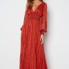 Joulu Goddiva Joulumekot | Ditsy Long Sleeve Shirred Maxi Dress