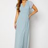 H T Bubbleroom Occasion Morsiusneitojen Mekot | Grienne Wrap Gown